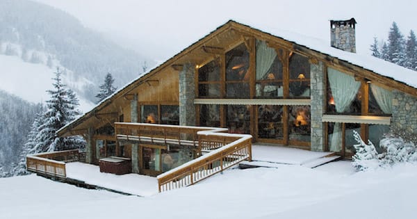 outside-chalet-les-brames