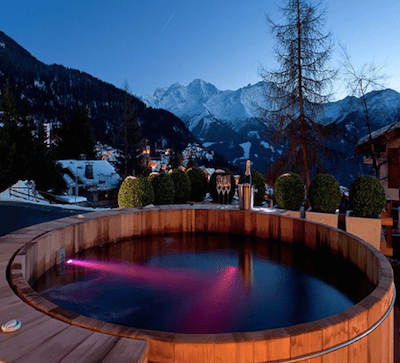 ski-chalet-hot-tub-3